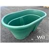 Image 4 : 380 L PLASTIC FEEDER & WATERER