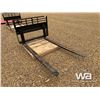 Image 2 : SKID STEER 72 IN. PALLET FORKS
