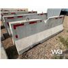 Image 4 : (3) CEMENT BARRICADES