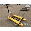 Image 2 : 6.500 LB PALLET JACK
