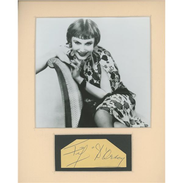 Fifi D'Orsay signature cut and photo