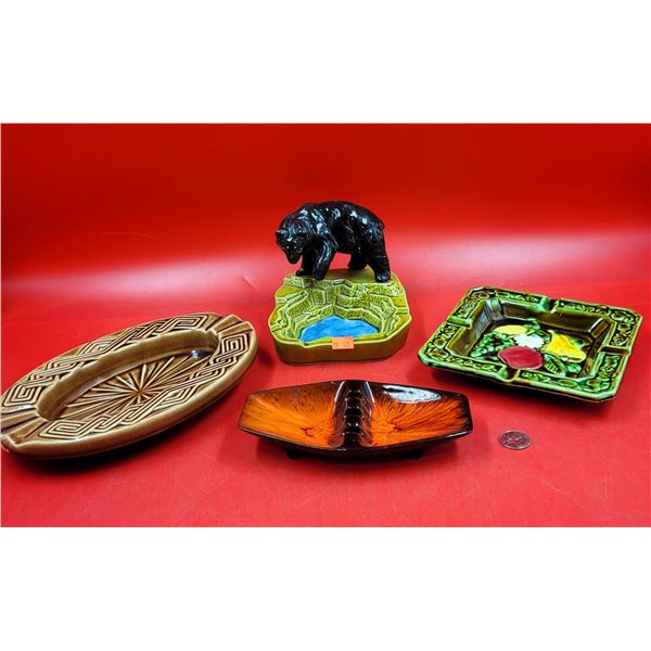 4 VTG Pottery Ashtrays