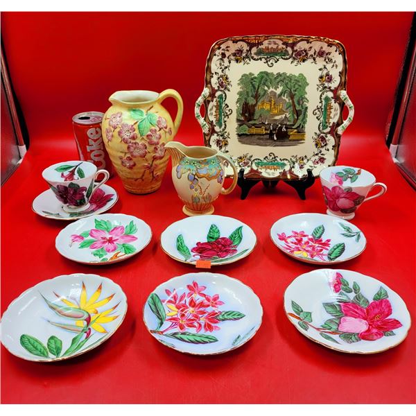 Hawaiian Flowers China Plates, Stamped Pottery Pitchers, & Leeds Serving Tray