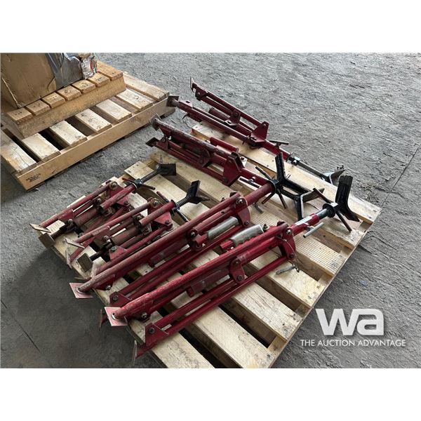PIPE STANDS