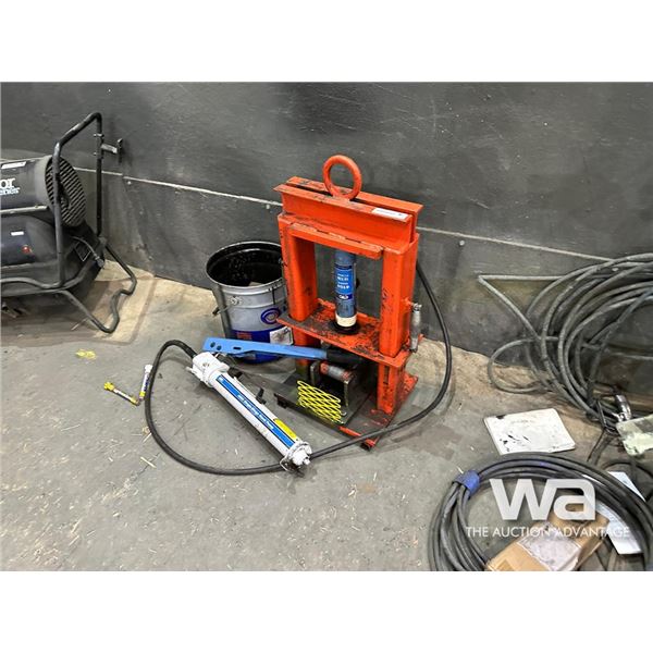 HYD. HAND PUMP PRESS