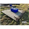 Image 2 : WOOD MAT W/ LIVESTOCK WATERERS