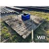 Image 4 : WOOD MAT W/ LIVESTOCK WATERER