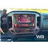 Image 10 : 2015 GMC 3500HD CREW CAB FLATBED TRUCK