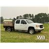 Image 2 : 2008 GMC 2500HD CREW CAB FLATBED TRUCK