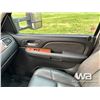 Image 8 : 2008 GMC 2500HD CREW CAB FLATBED TRUCK
