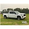 Image 2 : 2022 GMC SIERRA AT4 CREW CAB PICKUP