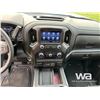 Image 9 : 2022 GMC SIERRA AT4 CREW CAB PICKUP