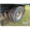 Image 28 : 2007 WESTERN STAR T/A BALE MOVER TRUCK