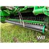 Image 11 : 2011 JOHN DEERE 568 ROUND BALER