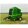 Image 1 : 2011 JOHN DEERE 568 ROUND BALER