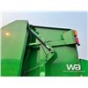 Image 23 : 2011 JOHN DEERE 568 ROUND BALER