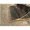 Image 7 : JOHN DEERE R84 SKELETON BUCKET