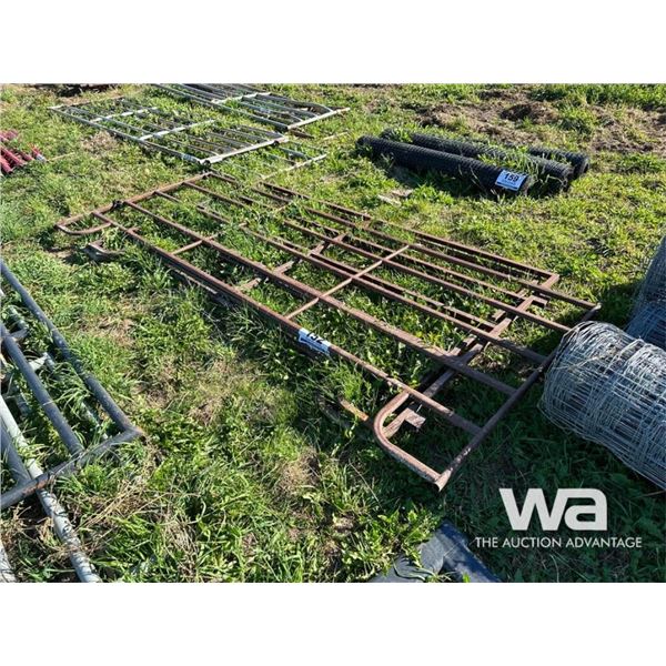 (4) LIVESTOCK PANELS