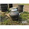 Image 5 : (4) LT265/70R18 TIRES AND RIMS