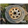 Image 6 : (4) LT265/70R18 TIRES AND RIMS