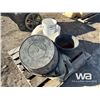Image 2 : PALLET OF FEED/WATER BUCKETS