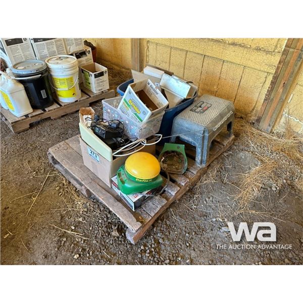 JOHN DEERE STARFIRE GLOBE, TOOL BOX STOOL,
