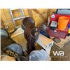Image 2 : OUTBACK SADDLE WITH WOOD STAND