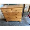 Image 7 : (2) CHEST OF DRAWERS