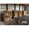 Image 3 : (39) SQUARE BALES OF HAY