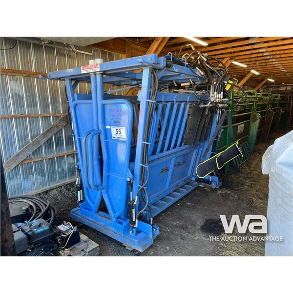 CATTLELAC HYDRAULIC SQUEEZE CHUTE