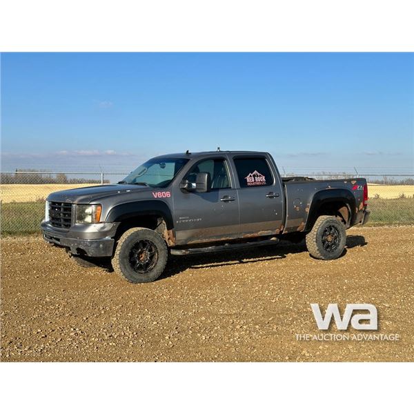 2007 GMC 2500HD LTZ CREW CAB PICKUP