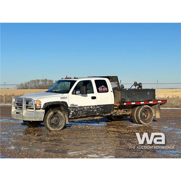 2007 GMC 3500 EXTENDED CAB FLATBED TRUCK