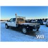 Image 4 : 2014 GMC SIERRA 3500HD FLATBED TRUCK
