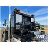 Image 37 : 2009 KENWORTH T800 TRI DRIVE TEXAS BED WINCH TRUCK