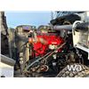 Image 22 : 2012 KENWORTH T800 TRI DRIVE SLEEPER WINCH TRACTOR