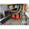 Image 44 : 2012 KENWORTH T800 TRI DRIVE SLEEPER WINCH TRACTOR
