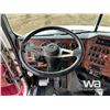 Image 11 : 1999 INTERNATIONAL 9200 T/A SLEEPER TRUCK TRACTOR