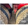 Image 30 : 1999 INTERNATIONAL 9200 T/A SLEEPER TRUCK TRACTOR