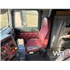 Image 7 : 1999 INTERNATIONAL 9200 T/A SLEEPER TRUCK TRACTOR