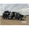 Image 2 : 2011 PETERBILT 367 TRI DRIVE HYDRO VACUUM TRUCK