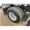Image 29 : 1999 PETERBILT 378 T/A  FUEL & LUBE TRUCK