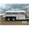 Image 31 : 1999 PETERBILT 378 T/A  FUEL & LUBE TRUCK