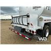 Image 43 : 1999 PETERBILT 378 T/A  FUEL & LUBE TRUCK
