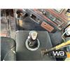Image 18 : 2001 FREIGHTLINER T/A PRESSURE TRUCK