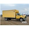 Image 2 : 2004 GMC C6500 S/A REEFER TRUCK