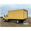 Image 4 : 2004 GMC C6500 S/A REEFER TRUCK
