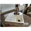 Image 14 : 2010 KEYSTONE COPPER CANYON 25 FT. TRAVEL TRAILER