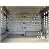 Image 29 : 1994 WILSON TRIDEM CATTLE LINER TRAILER