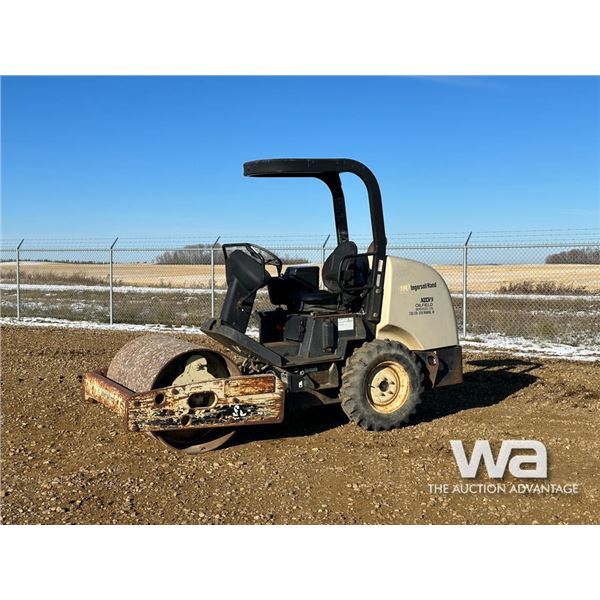 INGERSOLL-RAND SD25D 41 IN. SMOOTH DRUM PACKER