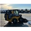 Image 3 : 2011 JOHN DEERE 332D SKID STEER LOADER